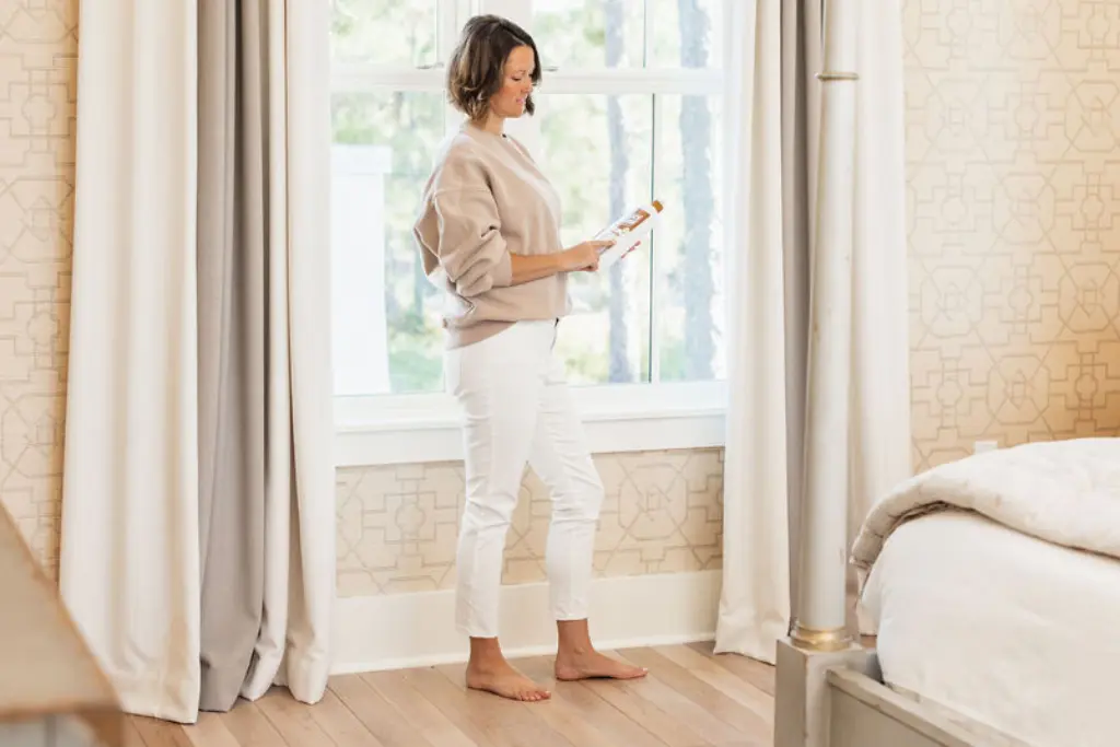 What does floor polish do