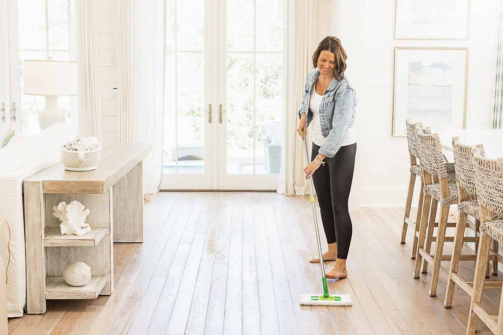 how to clean hardwood floors