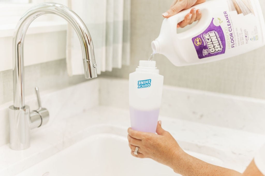 what is the best cleaning solution for hardwood floors 1